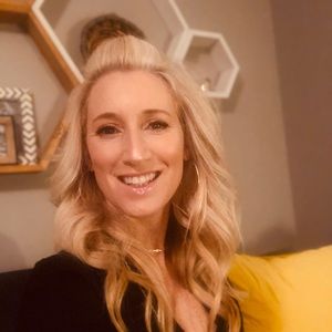 Meet your Posher, Renee